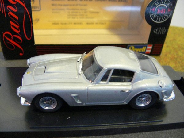 1/43 Bang Ferrari 250 SWB Stradale silbermetallic 7077