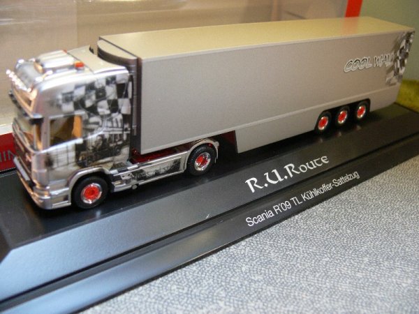 1/87 Herpa Scania R TL Kühlkoffer-Sattelzug R.U.Route  121675