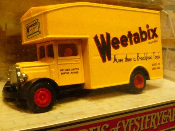 Matchbox Yesteryear Morris Courier Weetabix England 1931 Y31-B