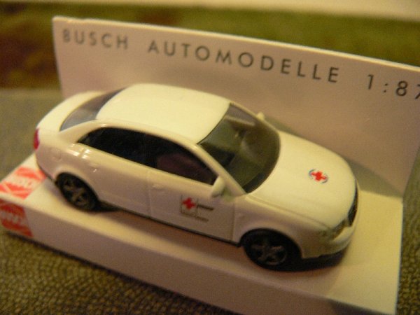 1/87 Busch Audi A4 BRK Bayrisches Rotes Kreuz 49205