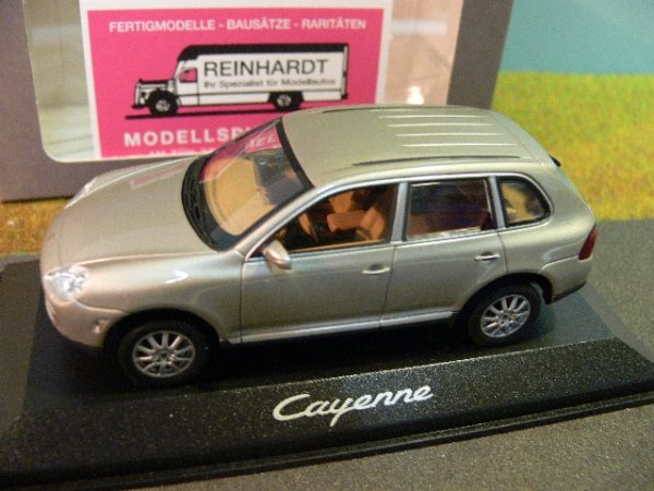 1/43 Minichamps Porsche Cayenne silbermetallic