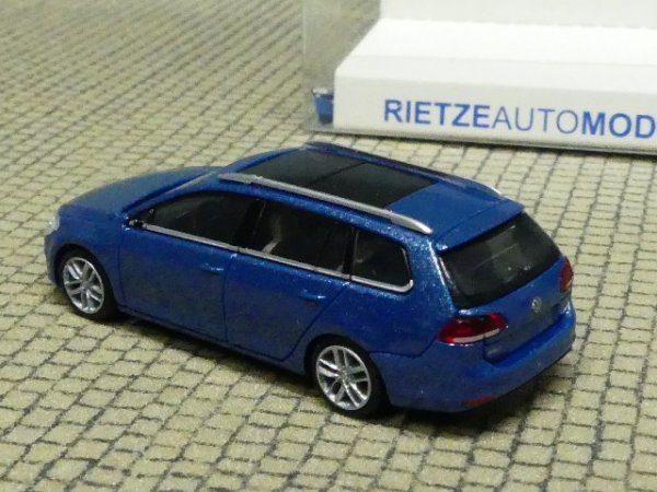 1/87 Rietze VW Golf 7 Variant blau mit Panoramadach