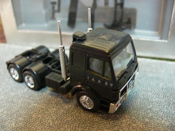 1/87 Herpa MB SK 3achs ZM schwarz IAA 1989 Sondermodell