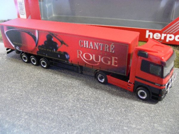 1/87 Herpa MB Actros Chantre Rouge Koffer-Sattelzug 148085