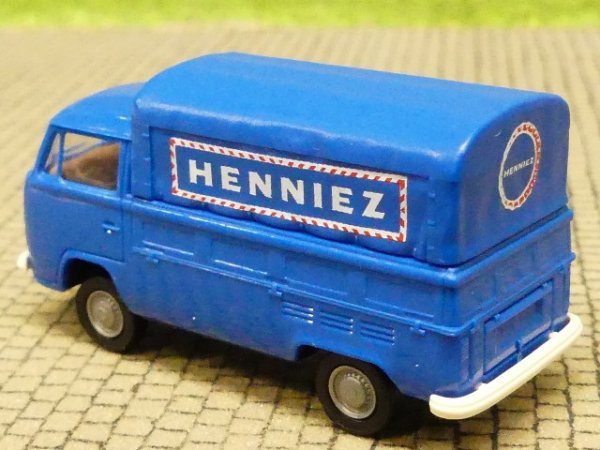 1/87 Brekina VW T2 Henniez Pritsche Plane CH Schweiz T2#244