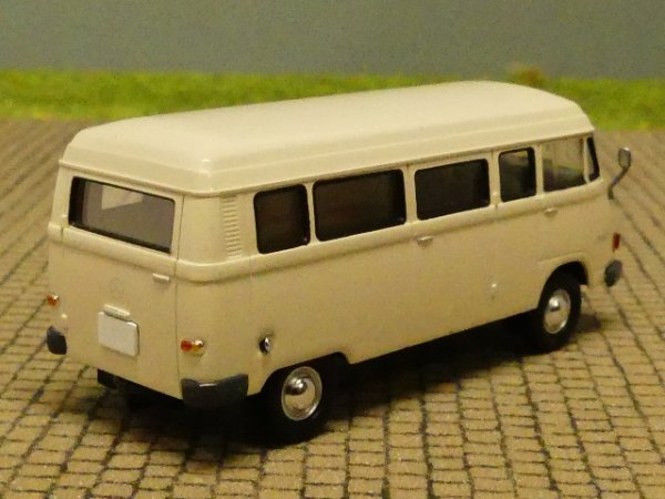 1/87 Brekina MB 206 Bus weiß 13251