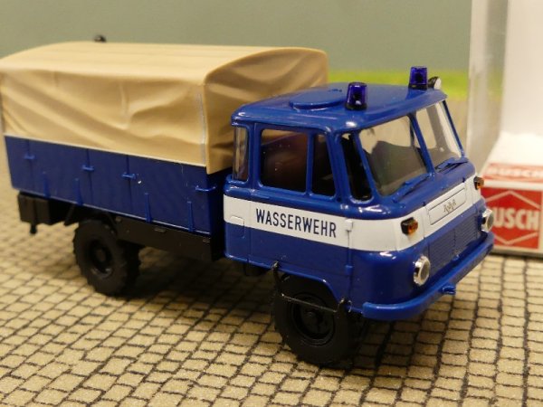 1/87 Busch Robur LO 2002 A Wasserwehr 50212