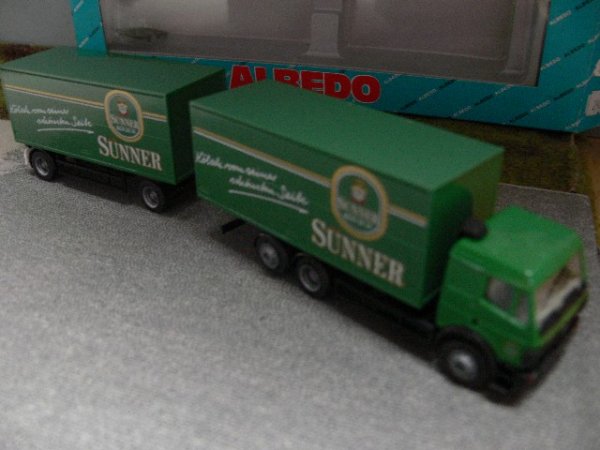 1/87 Albedo MB SK Sünner Kölsch Koffer-HZ 296026