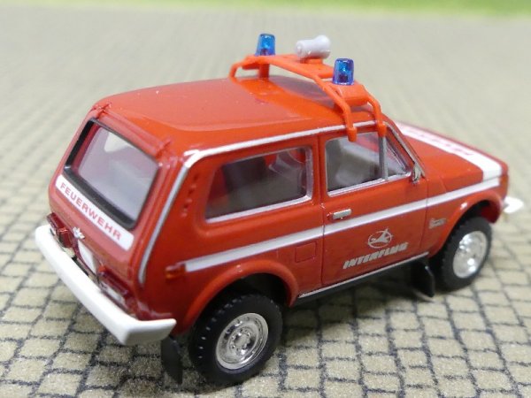 1/87 Brekina Lada Niva Feuerwehr Interflug 27237