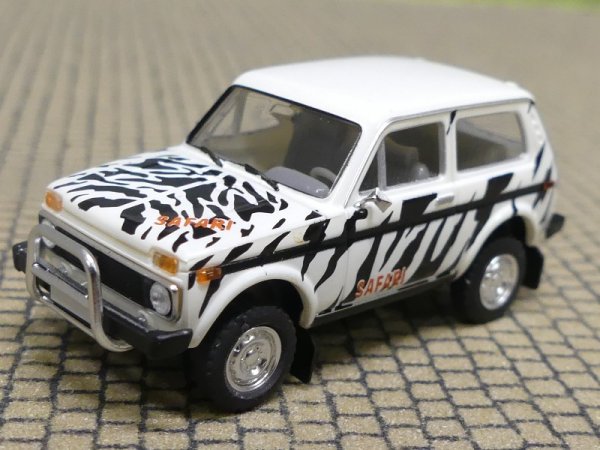 1/87 Brekina Lada Niva Safari 27216