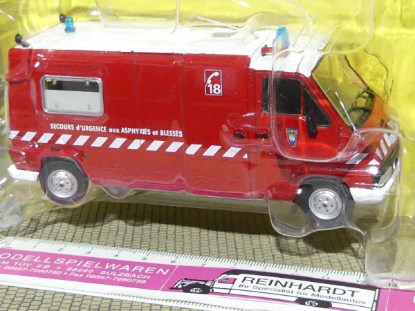 1/43 IXO Renault Master T35 Pompiers Feuerwehr KL017