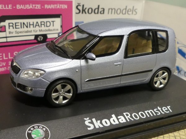 1/43 Abrex Skoda Roomster Polar Metallic A10