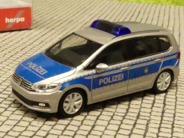 1/87 Herpa VW Touran Polizei Berlin 094412