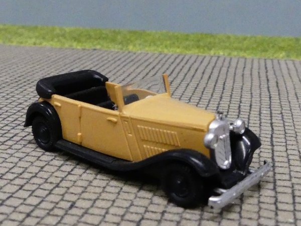 1/87 Brekina Wanderer Cabrio beige Kotflügel schwarz 1704