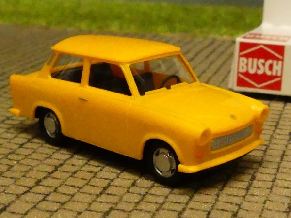 1/87 Busch Trabant P601 Limousine Orange 53100