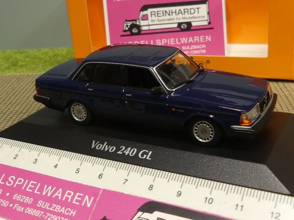 1/43 Maxichamps Volvo 240 GL dunkelblau 940 171405