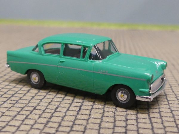 1/87 Brekina Opel Rekord P1 signalgrün