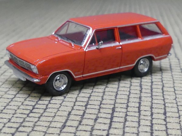 1/87 Brekina Opel Kadett B Caravan rot 20432