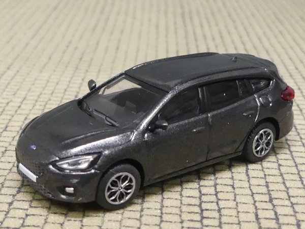 1/87 PCX Ford Focus Turnier ST dark grey 870376