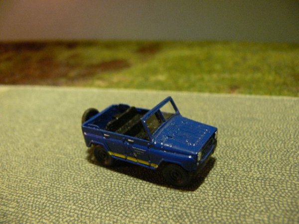 1/87 Handarbeit UAZ THW offen