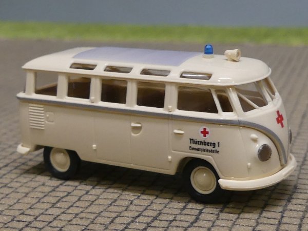 1/87 Brekina # 0981 VW T1 Samba DRK Nürnberg 31809