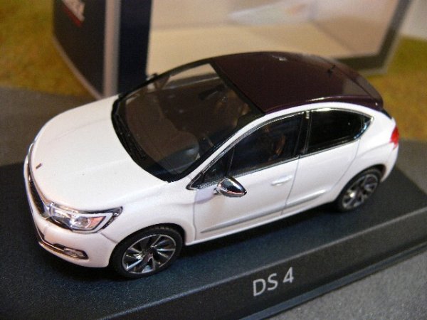 1/43 Norev Citroen DS 4 2015 weiß 155457