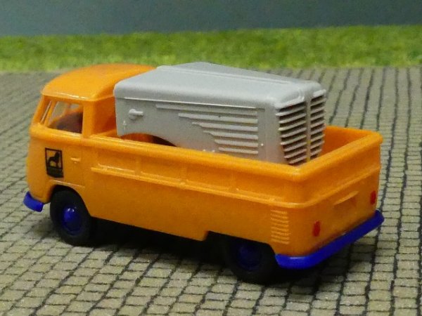 1/87 Brekina # 1762 VW T1 b Pritsche Büssing mit Ladegut 32968