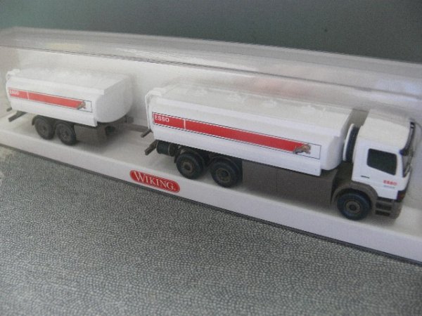 1/87 Wiking MB Atego Esso Tank-Hängerzug 779 40