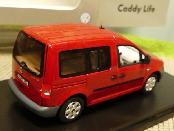 1/43 NEO VW Caddy Life rot