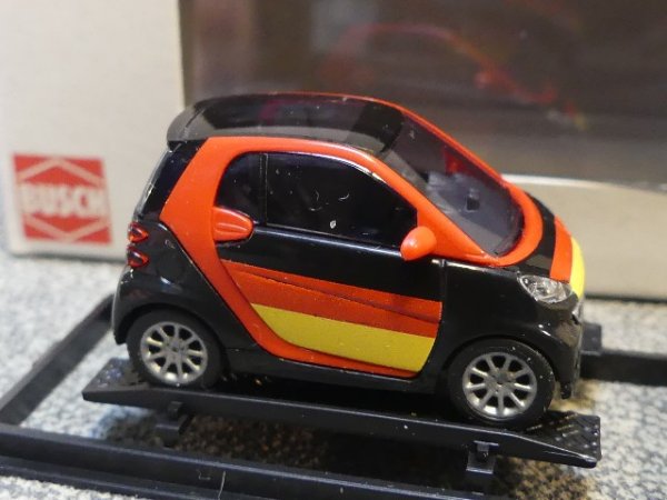 1/87 Busch Smart Fortwo 12 Fußball Fan 46219