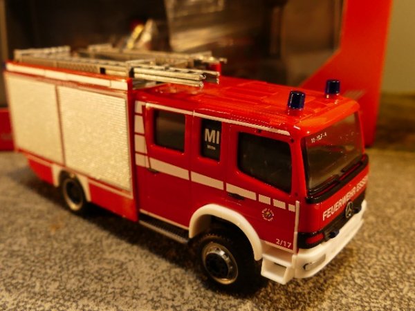 1/87 Herpa MB Atego HLF Freiwillige Feuerwehr Essen Mitte 093750