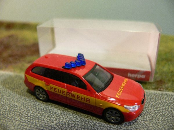 1/87 Herpa BMW 5er Touring Feuerwehr 046848