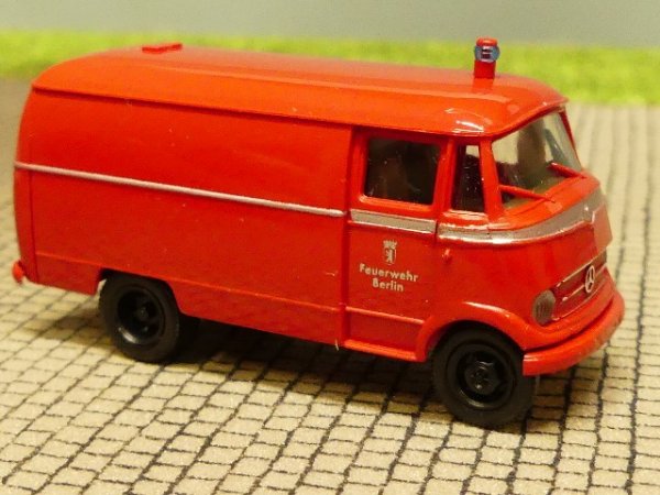 1/87 Brekina MB 319 Feuerwehr Berlin 36006