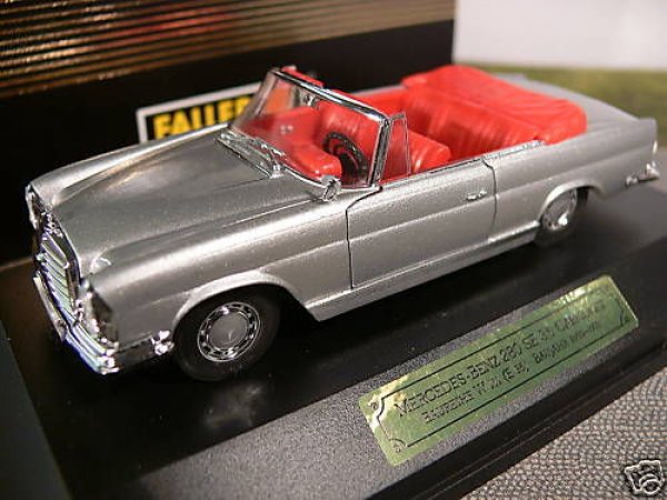 1/43 Faller Mercedes-Benz 280 SE 3,5 Cabrio silber 4333