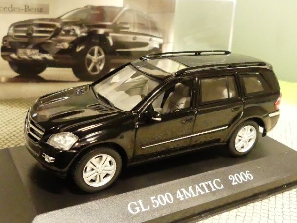 1/43 MB GL 500 4MATIC 2006 schwarz