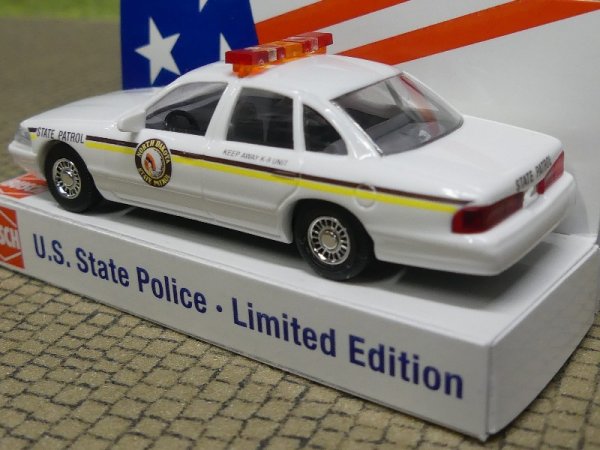 1/87 Busch Ford Crown Victoria North Dakota Limited #33/49079