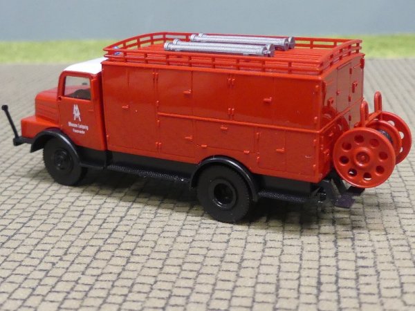 1/87 Brekina IFA S 4000 Feuerwehr Messe Leipzig Interschutz Sondermodell