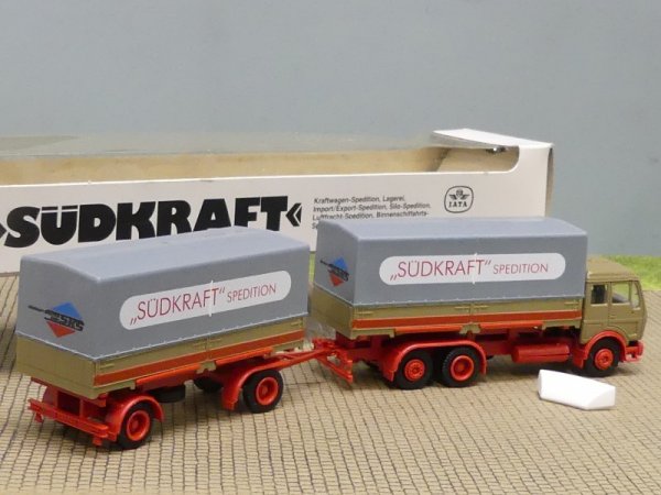 1/87 Herpa MB NG Südkraft Spedition SKS Wechselplanen-Hängerzug