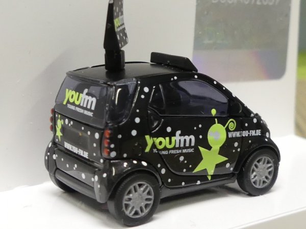 1/87 Busch Smart Fortwo youfm 46150