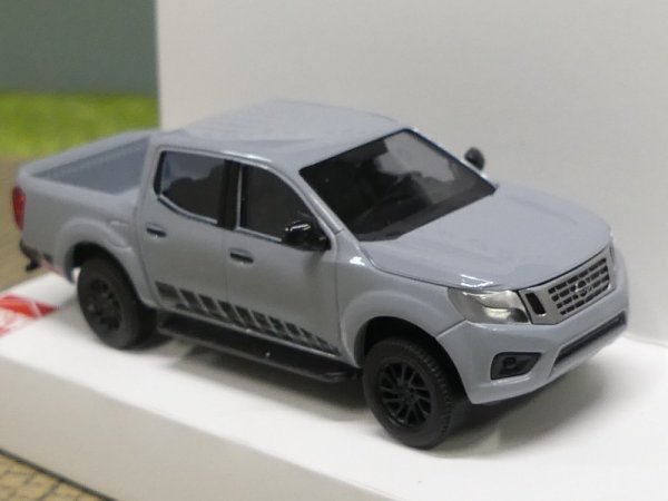 1/87 Busch Nissan Navara N-Gard grau 53711