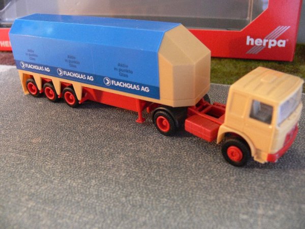 1/87 Herpa MAN F8 Flachglas AG Glastransporter Sattelzug 818222