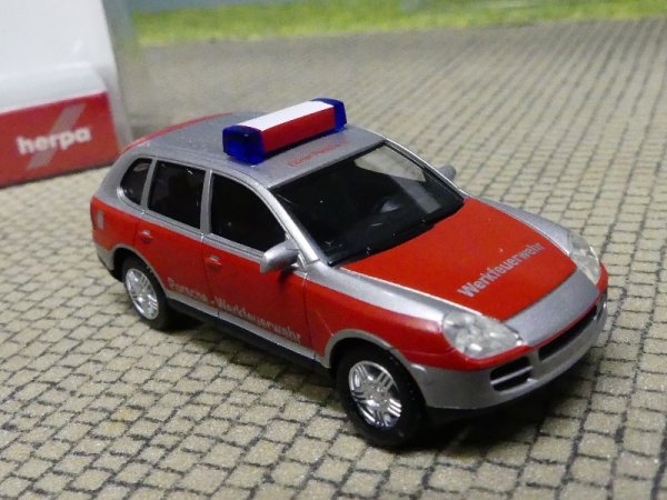 1/87 Herpa Porsche Cayenne Porsche Werkfeuerwehr 048149