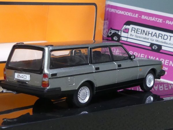 1/43 IXO Volvo 240 Polar grau metallic CLC404N