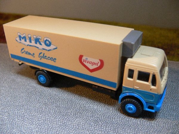 1/87 Roskopf MB 1625 Kühlkoffer Miko Creme Glace Schweiz CH 711