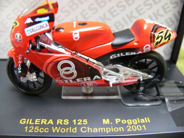 1/24 Ixo Gilera RS 125 M.Poggiali 125cc World Champion 2001 #54 RAB021