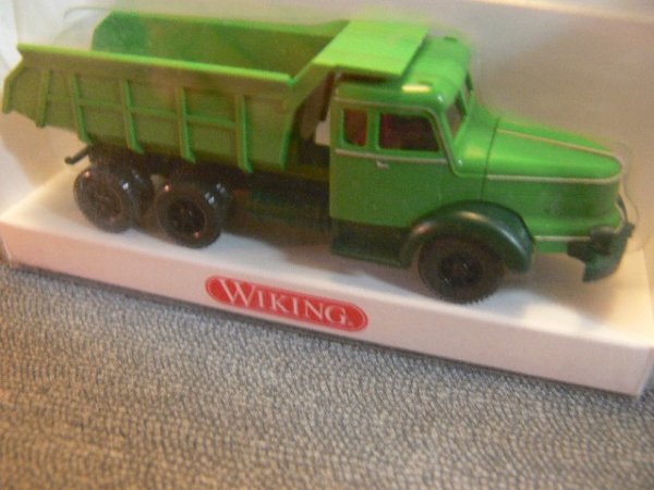 1/87 Wiking Krupp Titan Kipper 866 40 B