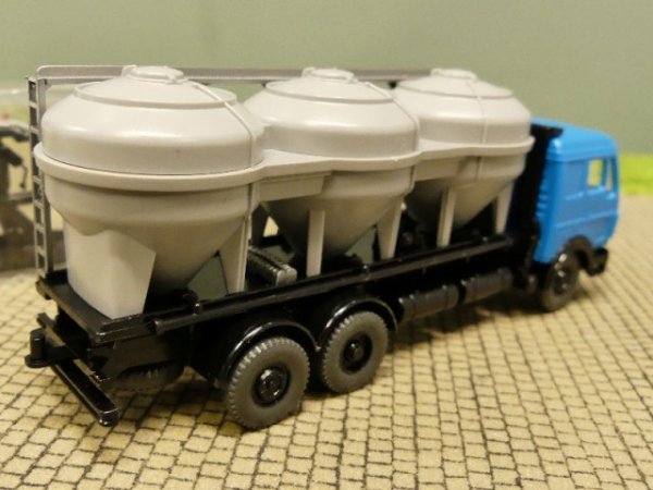 1/87 Wiking MB NG Silo LKW 575MB