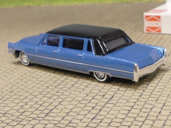 1/87 Busch Cadillac '66 blaumetallic 42960