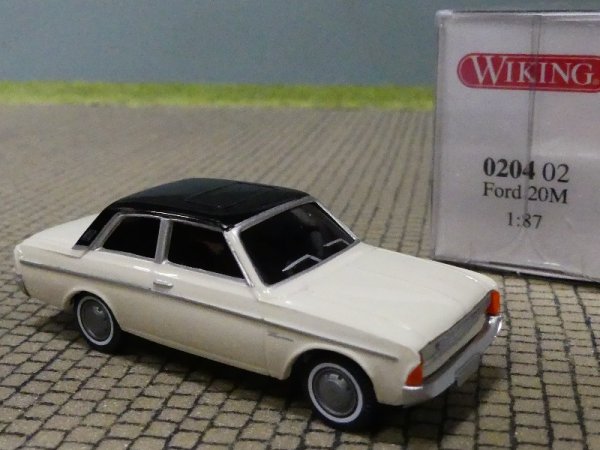 1/87 Wiking  Ford 20M - perlweiß mit schwarzem Dach 0204 02