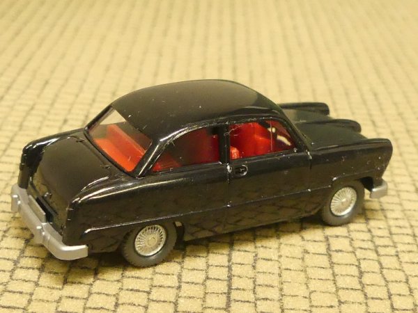 1/87 Wiking Ford 12 M Weltkugel schwarz 821 A